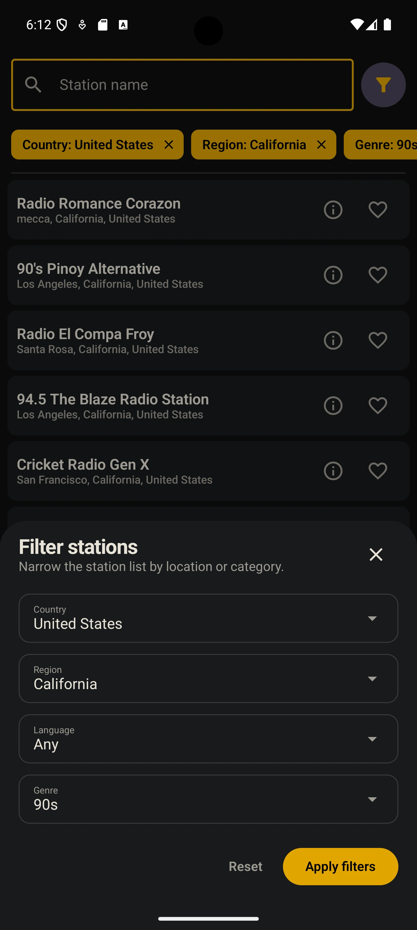 The station filter sheet with country, region, language and genre selectors, and the active filters shown as chips above the results